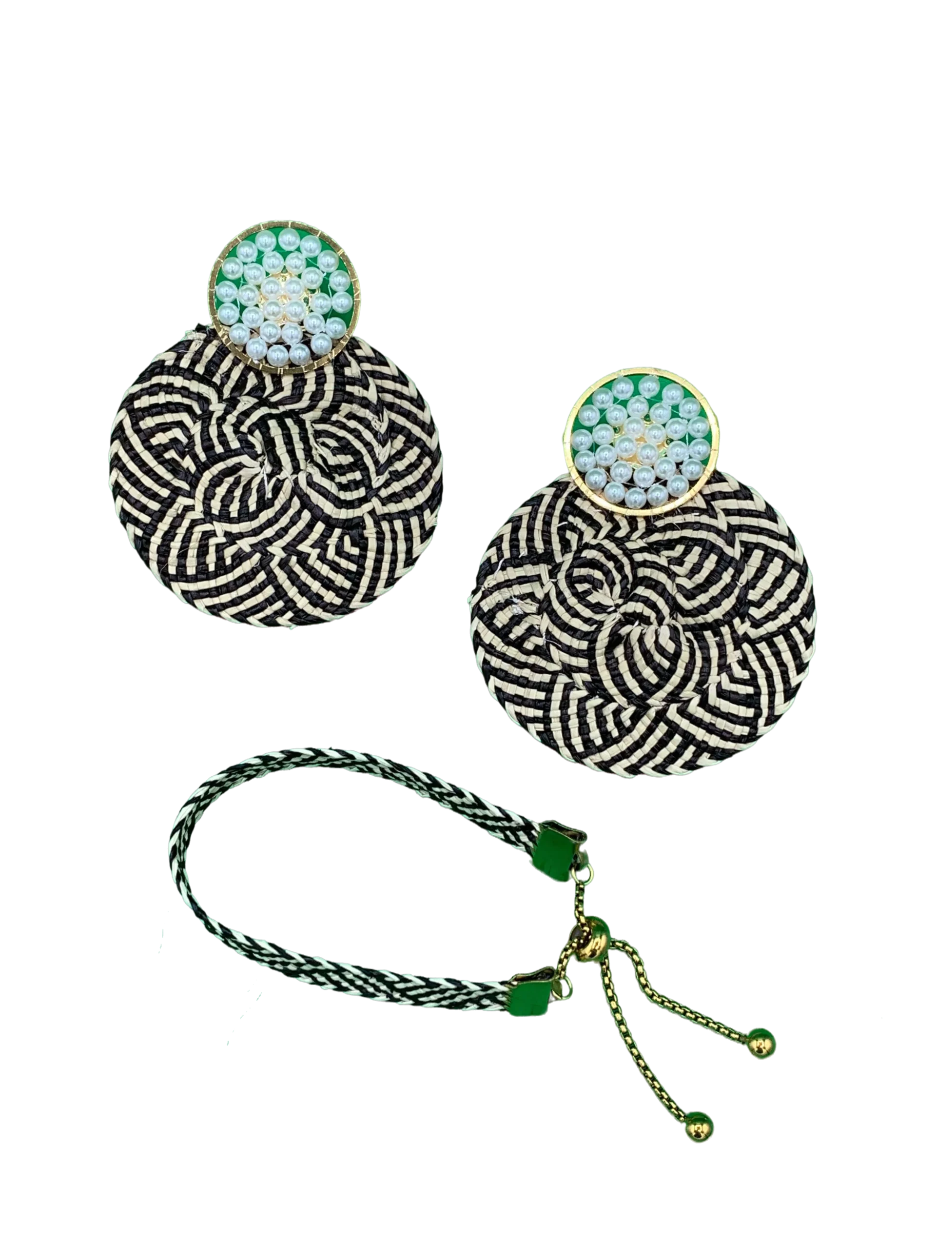 Juego de aretes y pulsera
